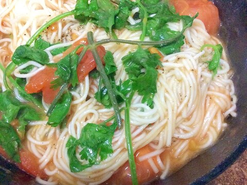 トマトパクチー素麺